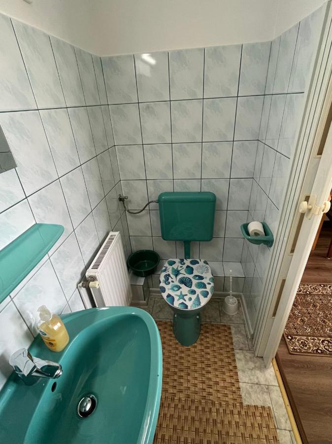Karolin Apartman Bük Buitenkant foto