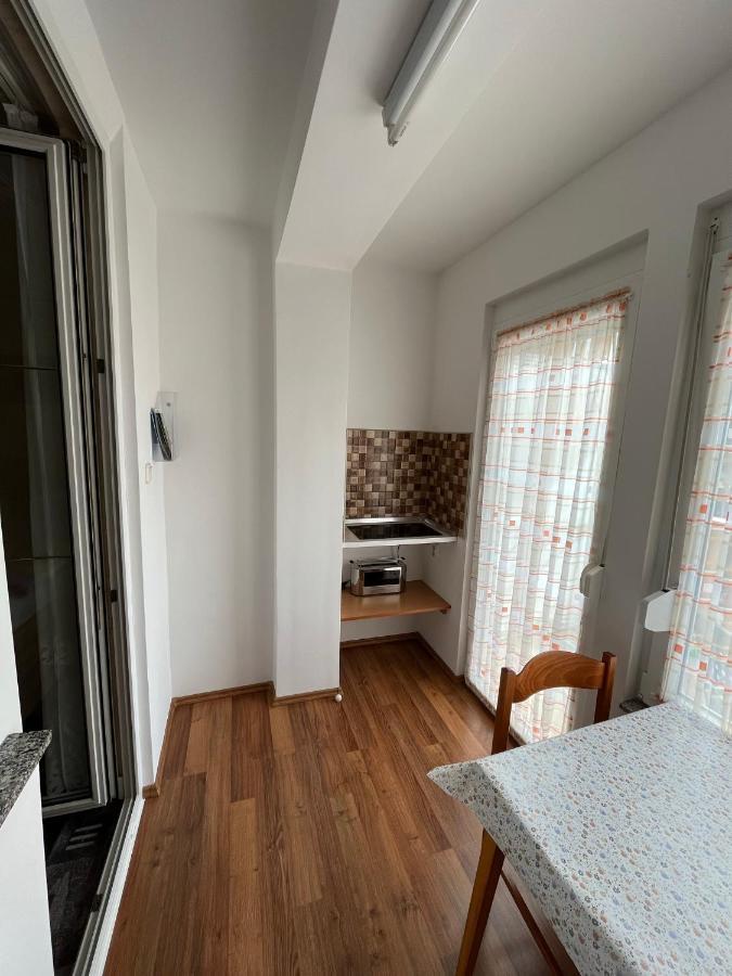 Karolin Apartman Bük Buitenkant foto