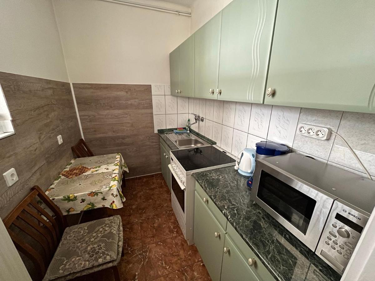Karolin Apartman Bük Buitenkant foto