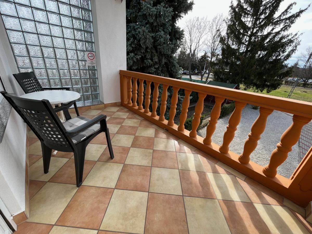 Karolin Apartman Bük Buitenkant foto