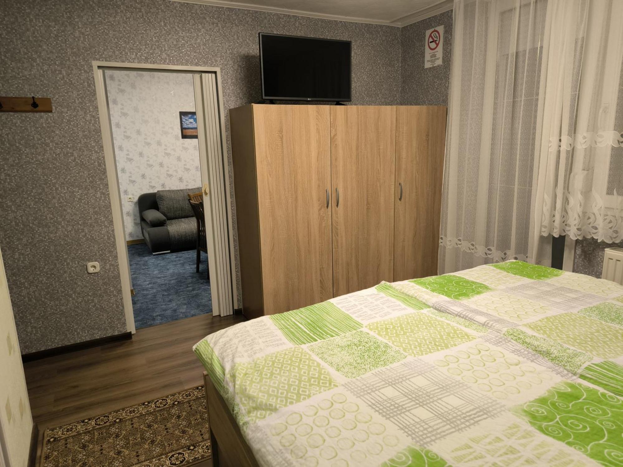 Karolin Apartman Bük Buitenkant foto